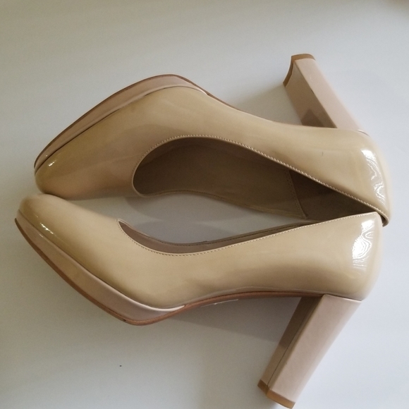 Shoes - Picture 5 of 8